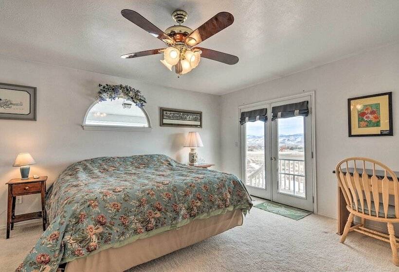 Outdoorsy Utah Paradise W/ Mountain Views!