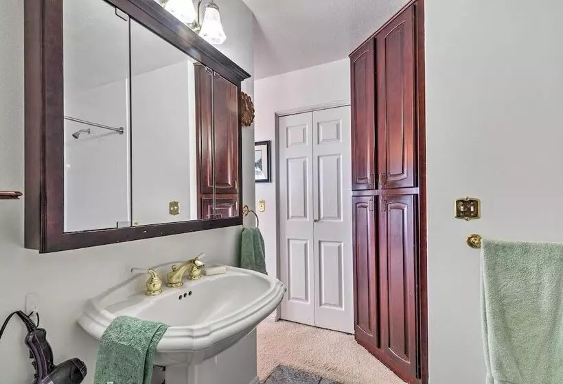 Outdoorsy Utah Paradise W/ Mountain Views!