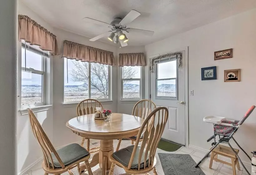 Outdoorsy Utah Paradise W/ Mountain Views!