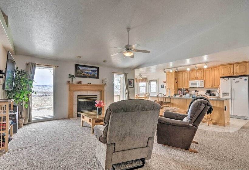 Outdoorsy Utah Paradise W/ Mountain Views!