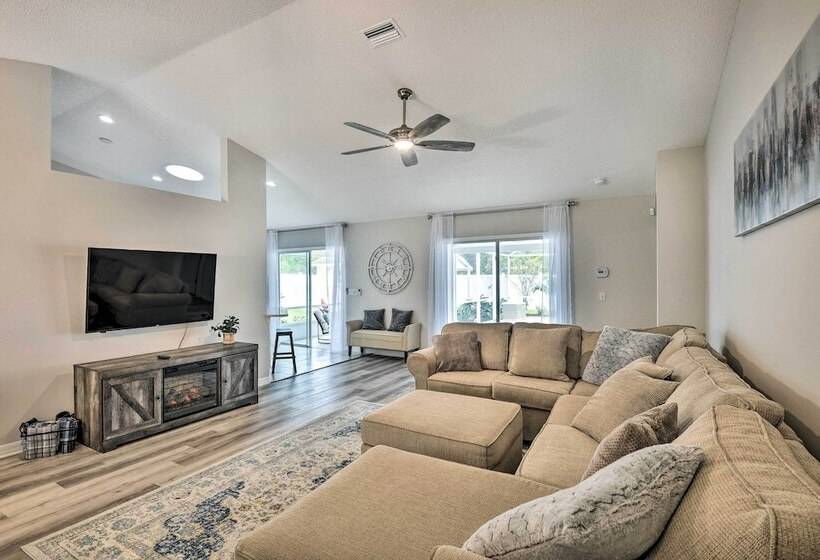 Palm Coast Retreat W/ Lanai < 8 Mi To Beach!