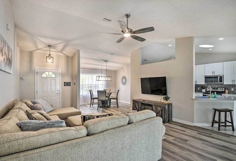 Palm Coast Retreat W/ Lanai < 8 Mi To Beach!