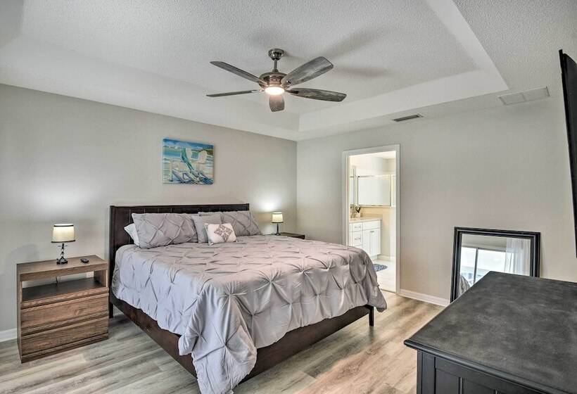 Palm Coast Retreat W/ Lanai < 8 Mi To Beach!