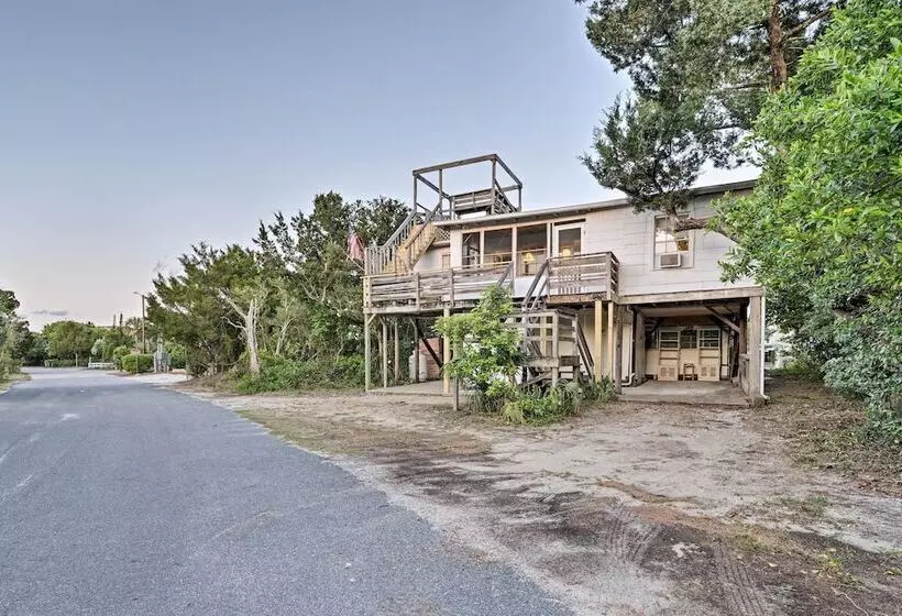 Pawleys Island House,   Steps To Beach & Creek!