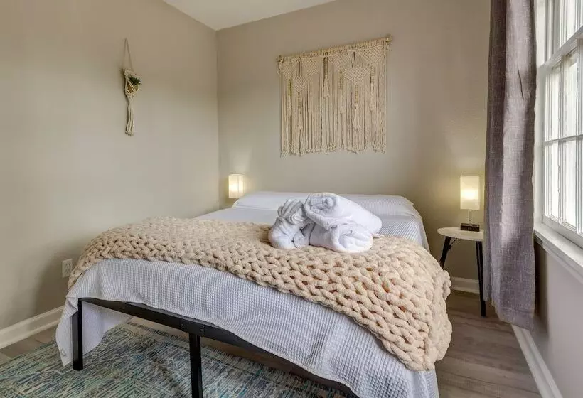 Pet Friendly Pensacola House Rental: 3 Mi To Beach