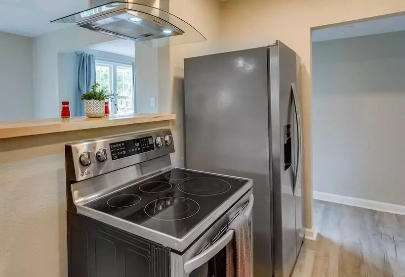 Pet Friendly Pensacola House Rental: 3 Mi To Beach