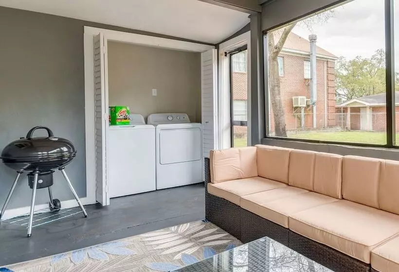 Pet Friendly Pensacola House Rental: 3 Mi To Beach