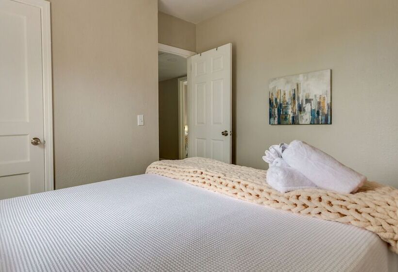 Pet Friendly Pensacola House Rental: 3 Mi To Beach