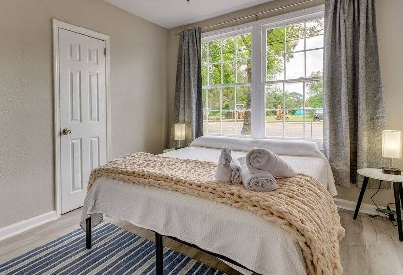 Pet Friendly Pensacola House Rental: 3 Mi To Beach