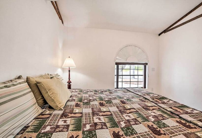 Pet Friendly  Raceway Ranch  W/ Patio & Grill