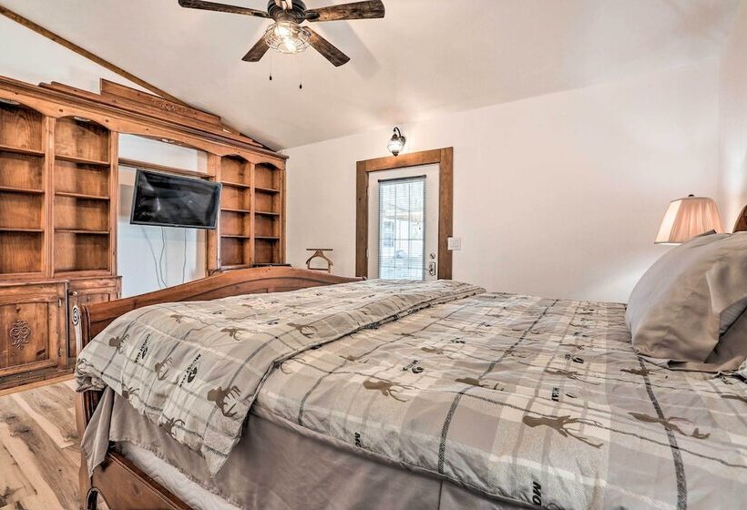 Pet Friendly  Raceway Ranch  W/ Patio & Grill