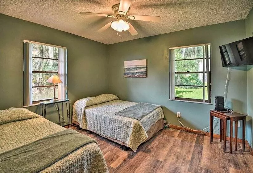 Pirate Cove  Home In Welaka: Dock & River Access!