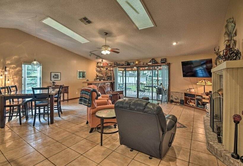 Pirate Cove  Home In Welaka: Dock & River Access!