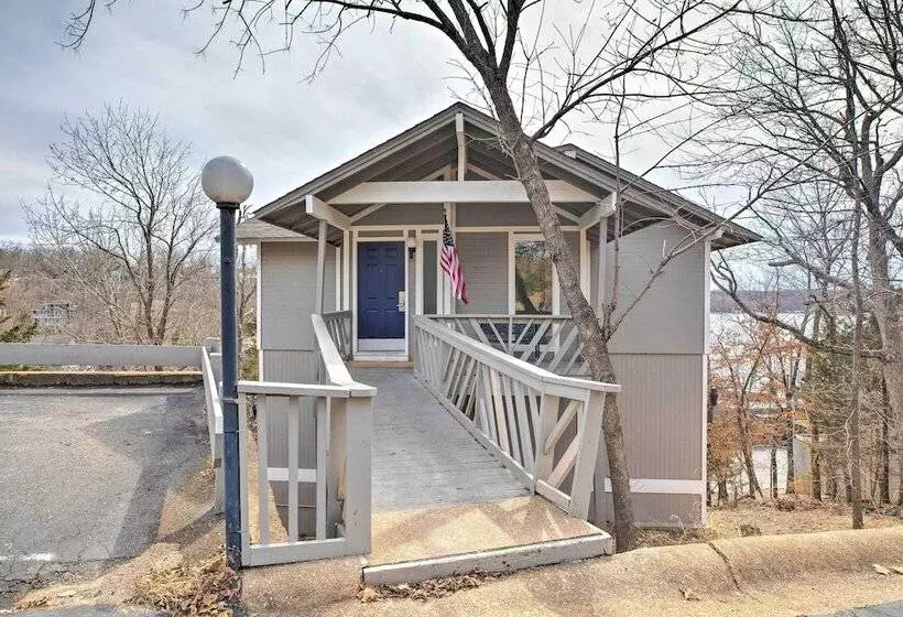 Resort Home W/ Hot Tub On Lake Of The Ozarks!