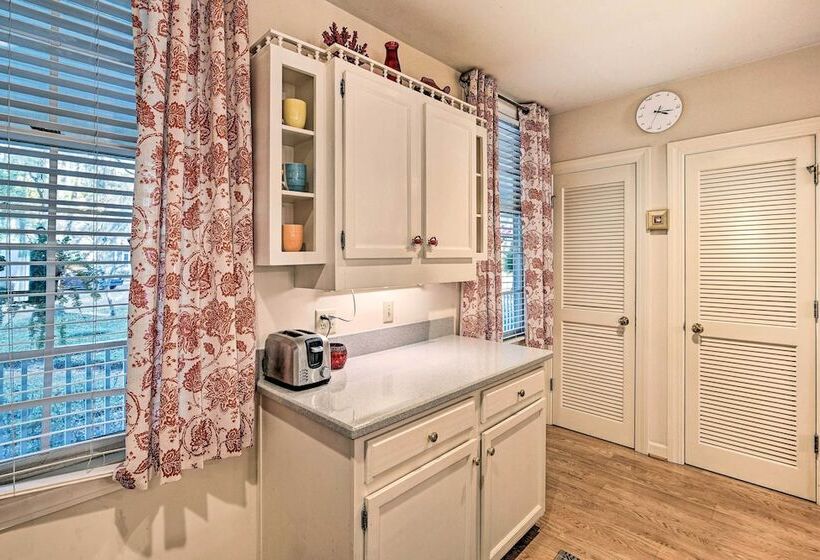 Riverside Cottage: Close To Ocean And Myrtle Beach