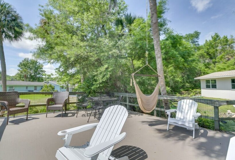 Dock & Kayaks: Riverfront Dunnellon Home!