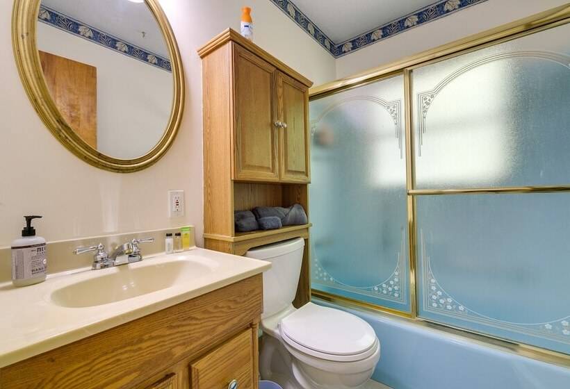 Dock & Kayaks: Riverfront Dunnellon Home!