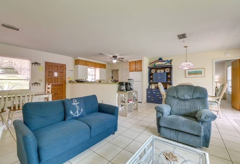 Dock & Kayaks: Riverfront Dunnellon Home!