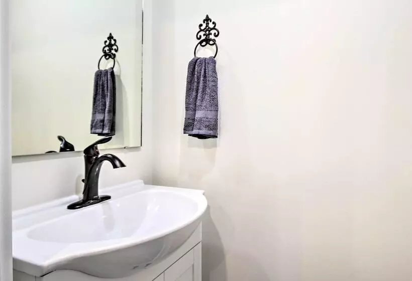 Stunning Lakefront Retreat W/ Dock Access!