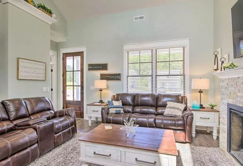 Stunning Lakefront Retreat W/ Dock Access!