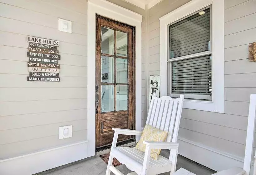 Stunning Lakefront Retreat W/ Dock Access!