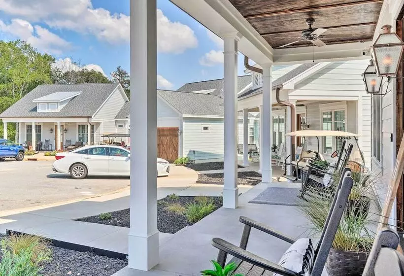 Stunning Lakefront Retreat W/ Dock Access!