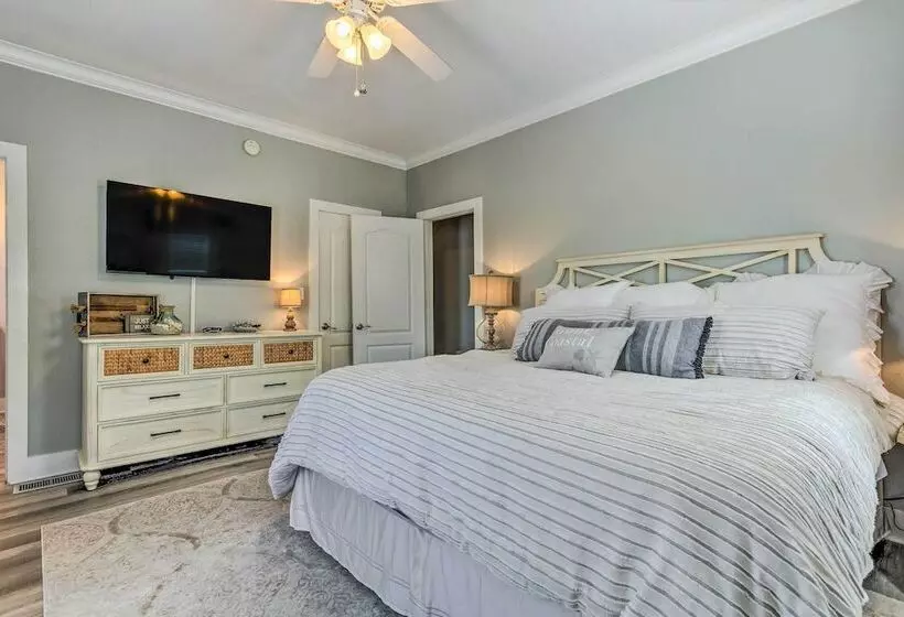 On Site Beach Bar: Sunny Perdido Key Cottage!