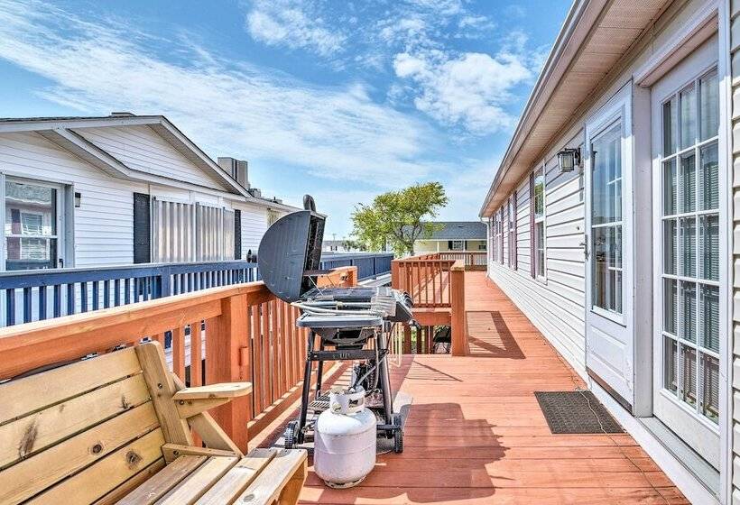 Surfside Beach Home W/ Resort Perks: Walk To Beach