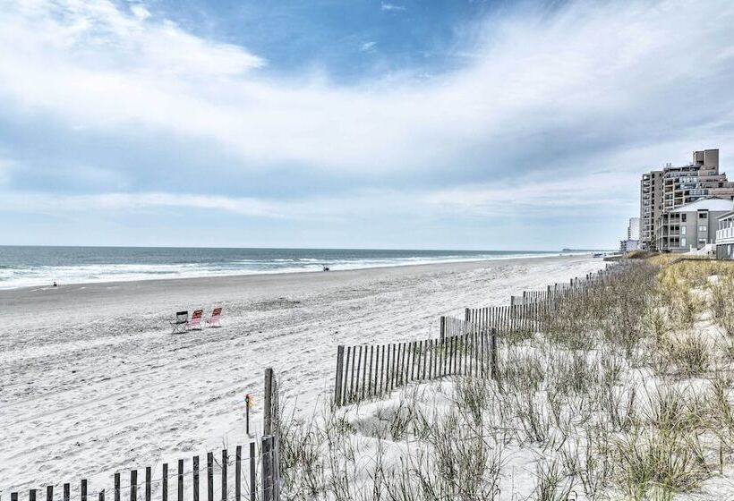 Surfside Beach Home W/ Resort Perks: Walk To Beach