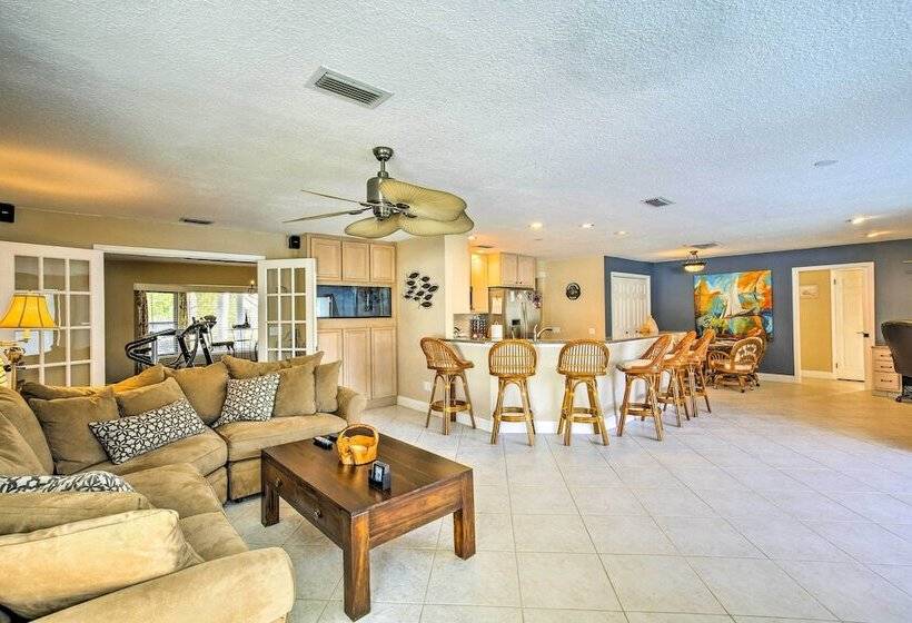 Tropical Apollo Beach House W/ Pool & Dock!