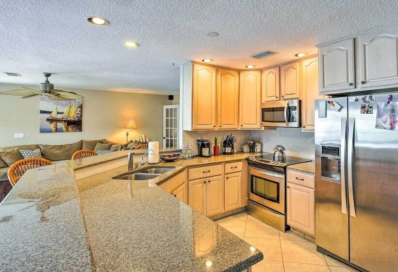 Tropical Apollo Beach House W/ Pool & Dock!