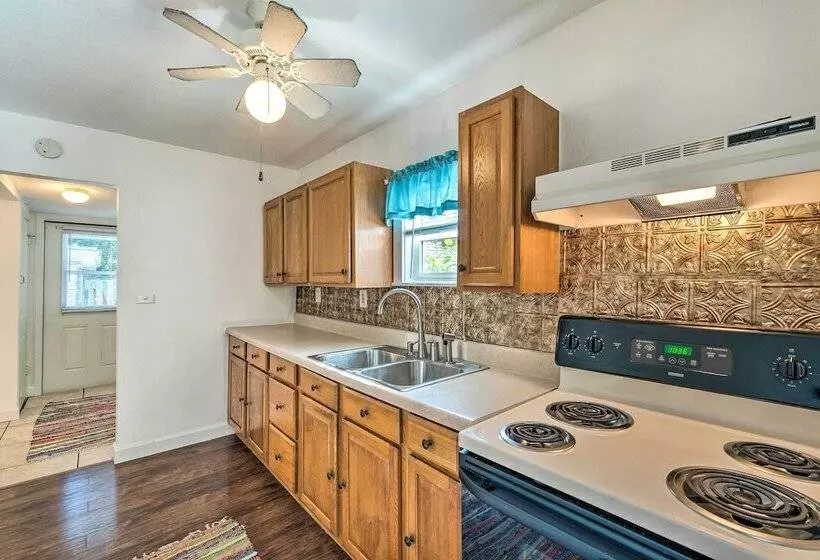 Tropical Port Charlotte Cottage   Walk To Bay!
