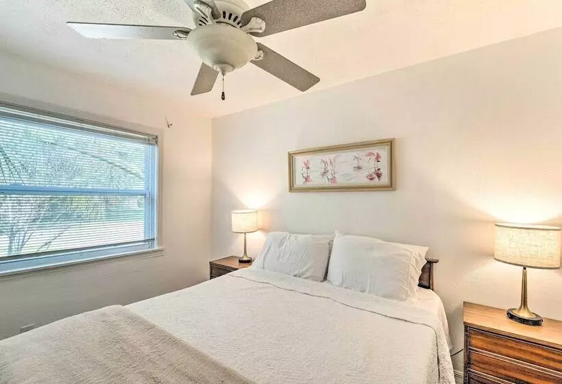 Tropical Port Charlotte Cottage   Walk To Bay!