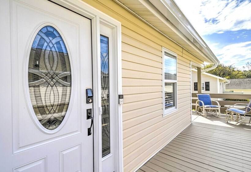 Updated Myrtle Beach Cottage W/ Shared Pool!