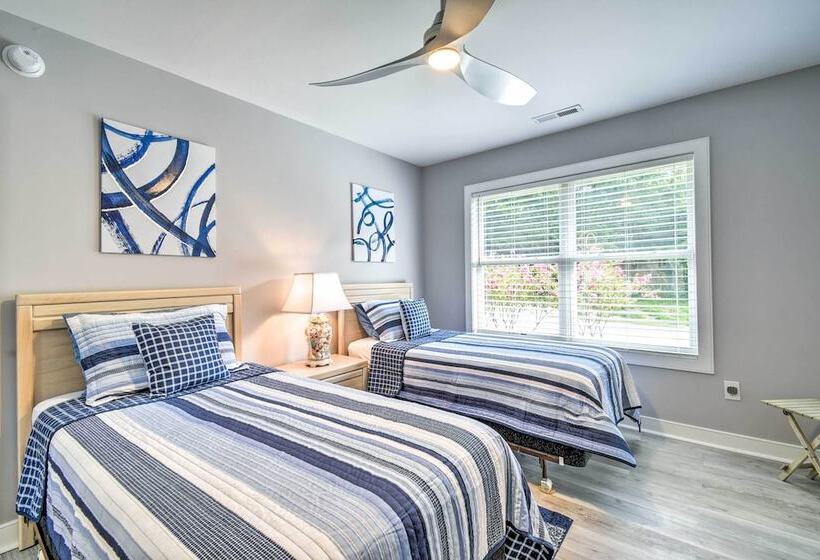 Updated Myrtle Beach Cottage W/ Shared Pool!