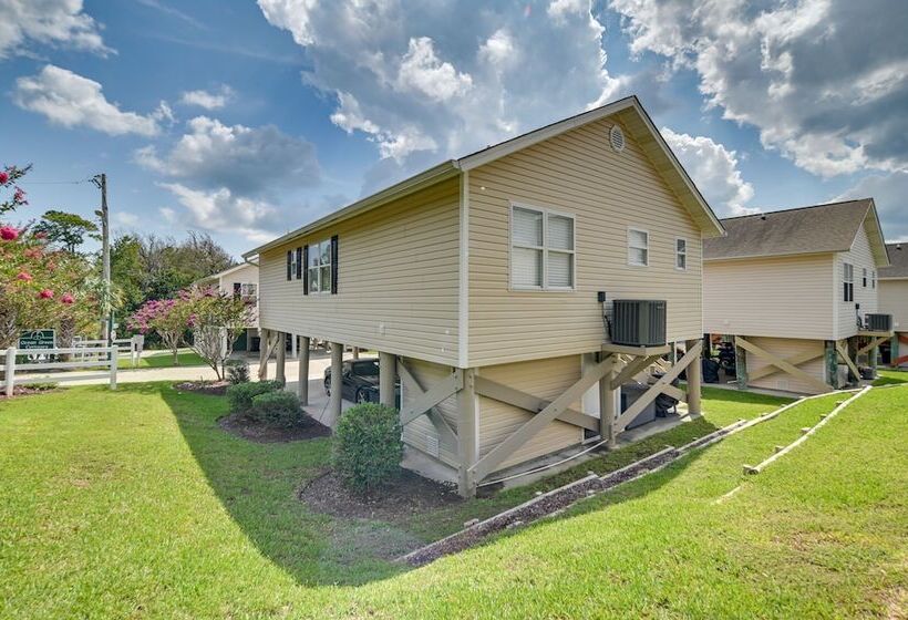 Updated Myrtle Beach Cottage W/ Shared Pool!