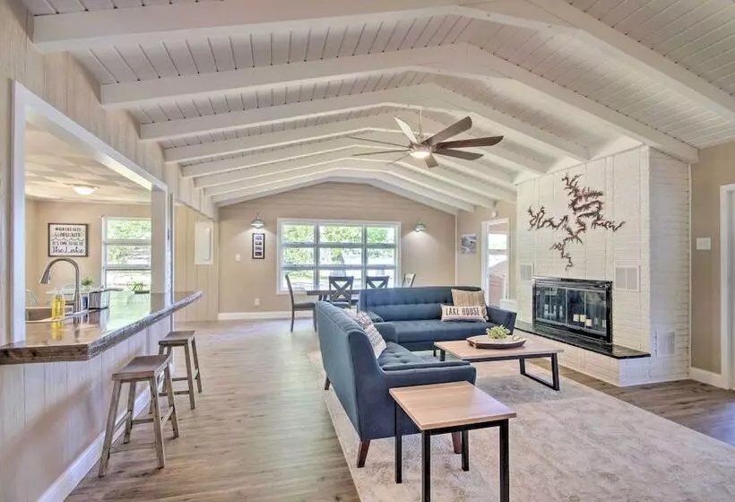 Private Dock: Home On Lake Of The Ozarks