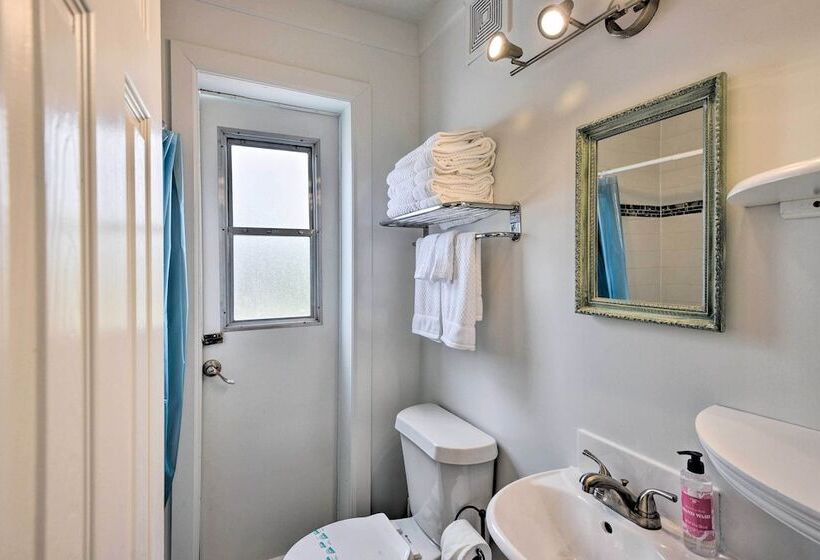 Ormond Beach Retreat W/ Deck Steps To Ocean!