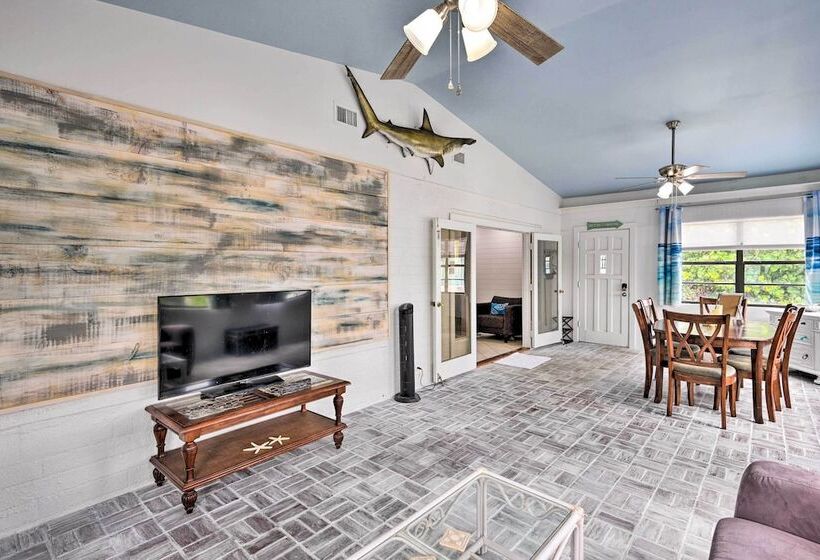 Ormond Beach Retreat W/ Deck Steps To Ocean!