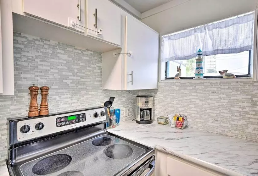 Ormond Beach Retreat W/ Deck   Steps To Ocean!