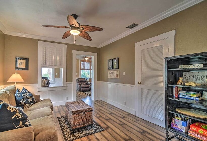 Beachfront Indian Rocks Escape W/ Ocean View Deck!