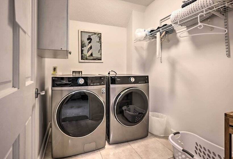 Coastal Retreat W/ Deck & Ponte Vedra Beach Access