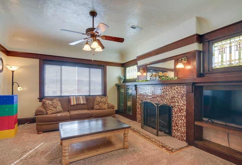 Beautiful Historic Home Near Bryce Canyon!