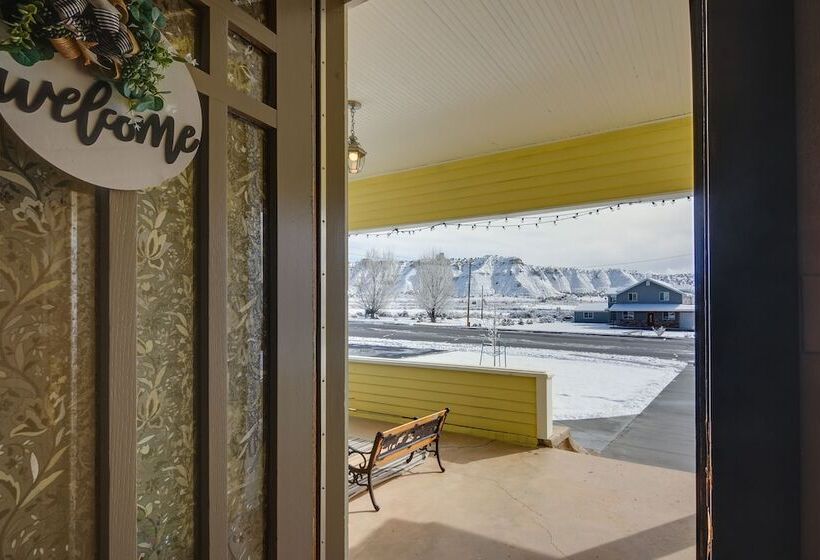 Beautiful Historic Home Near Bryce Canyon!