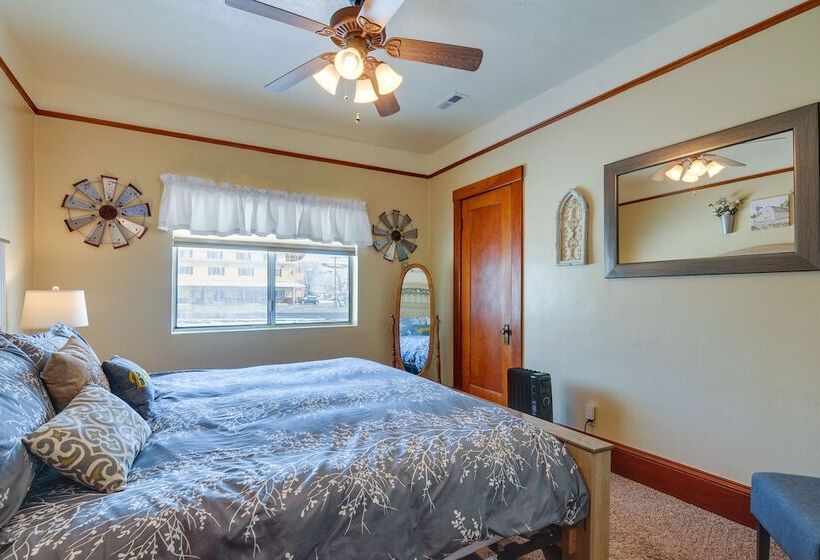 Beautiful Historic Home Near Bryce Canyon!