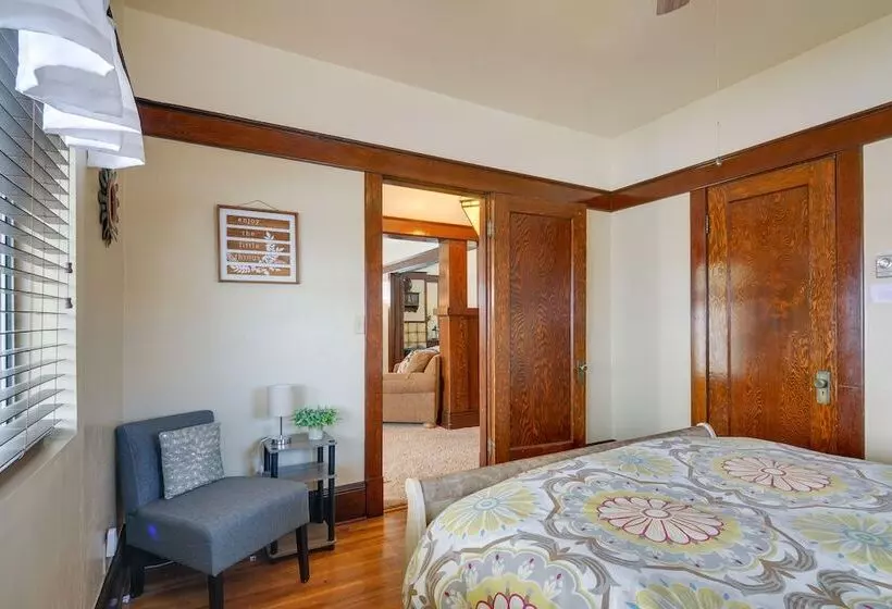 Beautiful Historic Home Near Bryce Canyon!