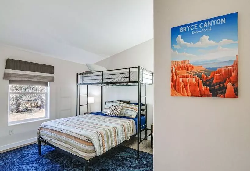 Big Water Home W/ Deck ~ 13 Mi To Lake Powell!