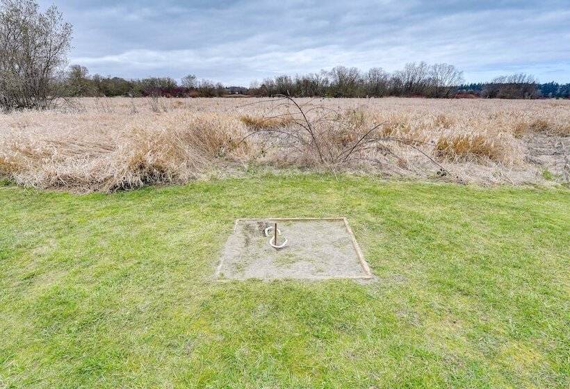 Private Hot Tub: Blue Sky Cabin In Sequim