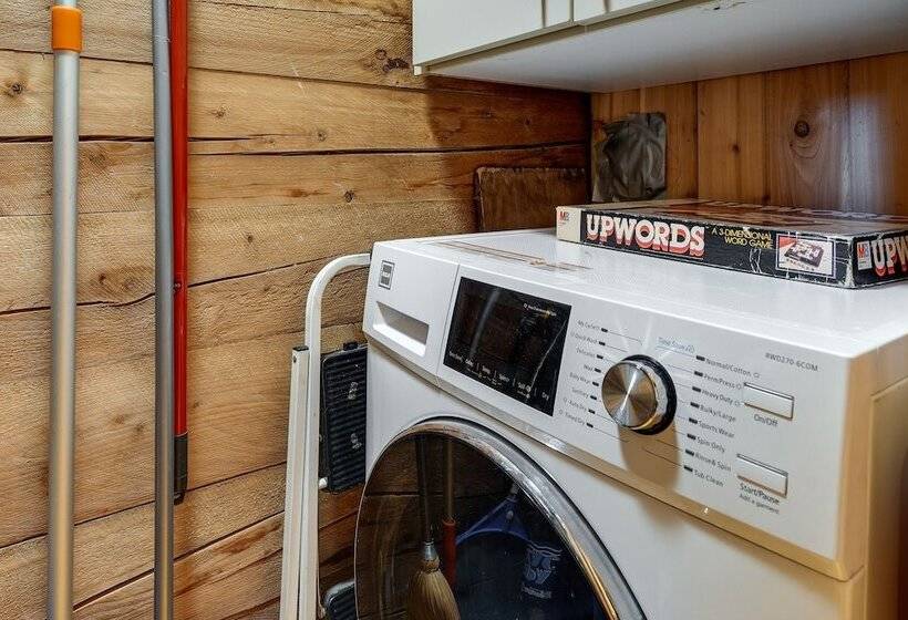 Private Hot Tub: Blue Sky Cabin In Sequim