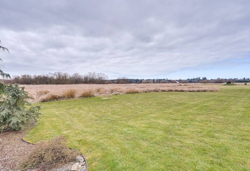 Private Hot Tub: Blue Sky Cabin In Sequim